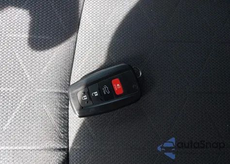 2025 Toyota Rav4 Hybrid Xle from USA, damaged, VIN 2T3RWRFV9SW264183